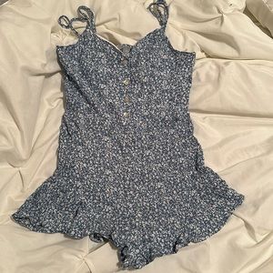Forever 21 XS romper blue flowers